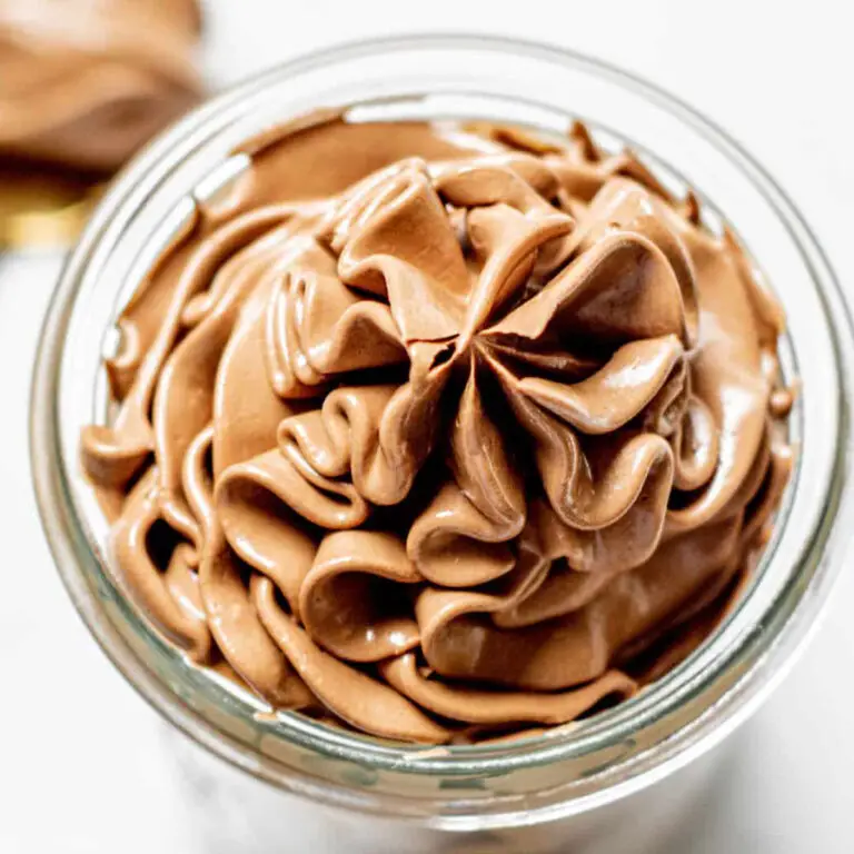 Chocolate-Swiss-Meringue-Buttercream
