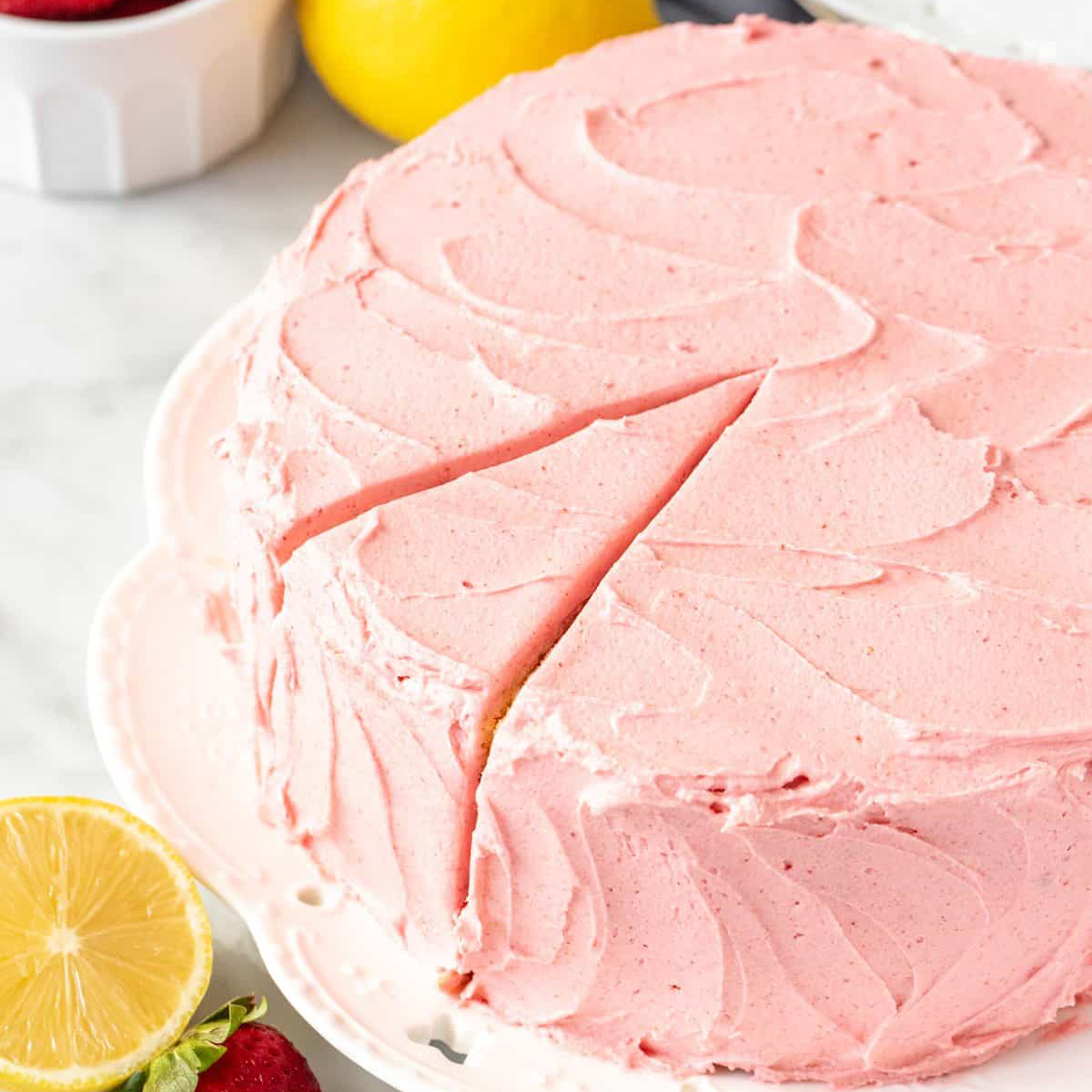 Lemon-Strawberry-Cake