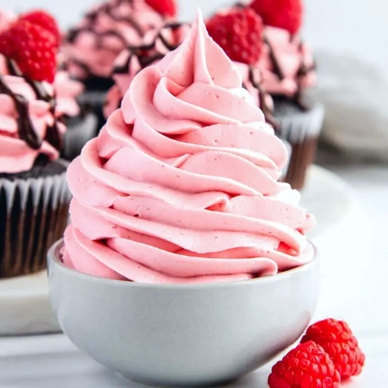 Raspberry-Buttercream