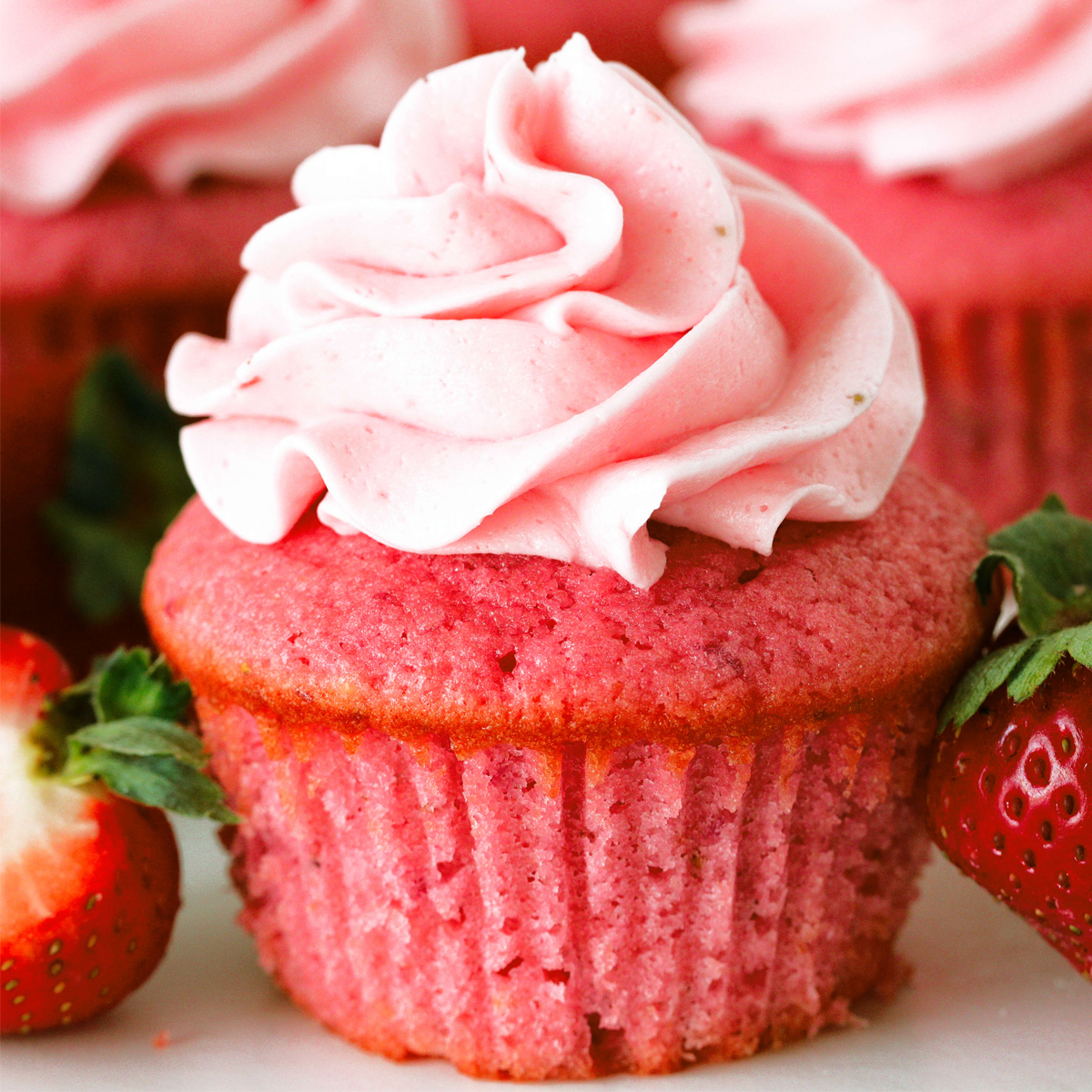 Strawberry-Velvet-Cupcakes