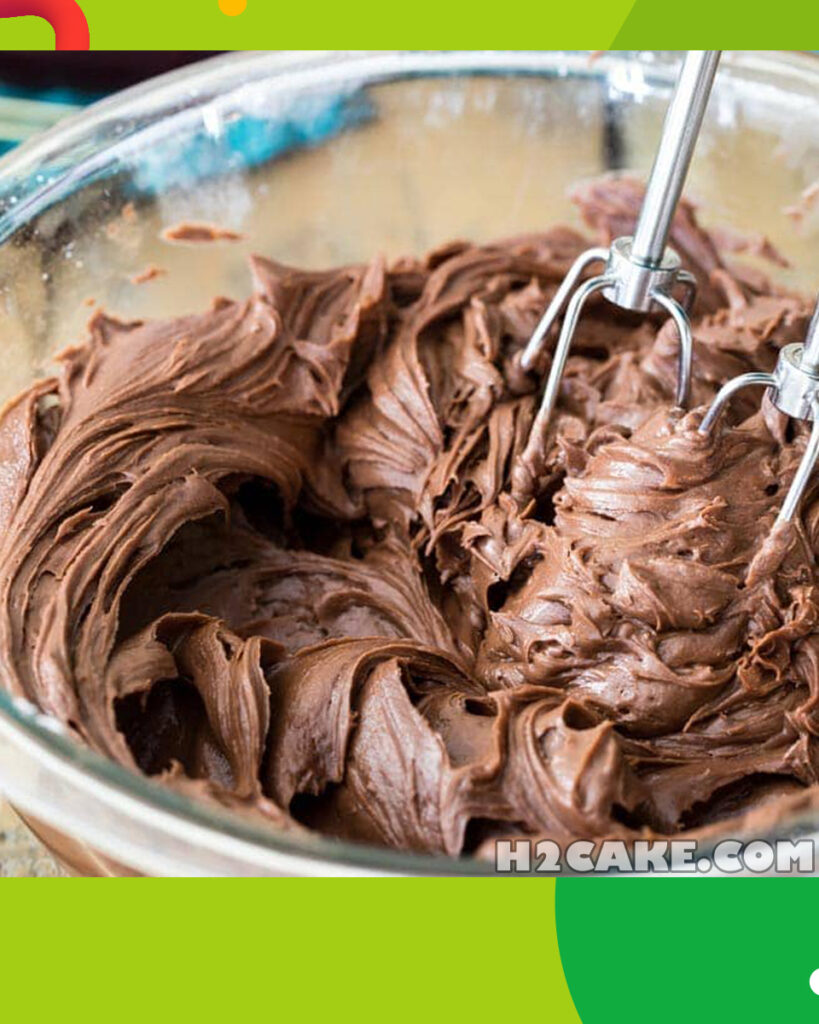 Chocolate-Cream-Cheese-Frosting-3