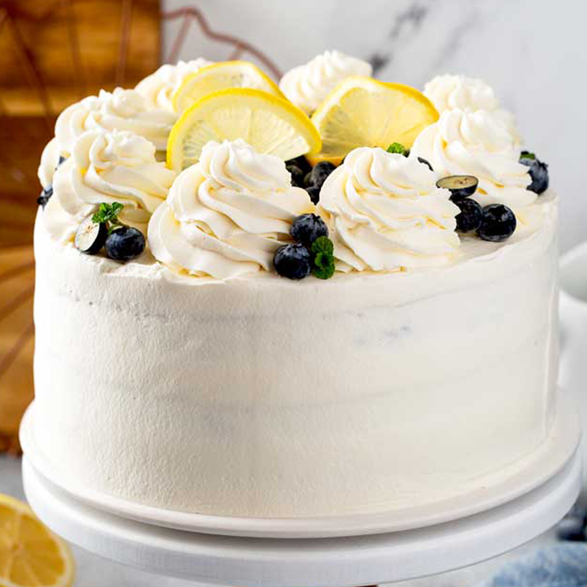 Lemon-Chantilly-Cake