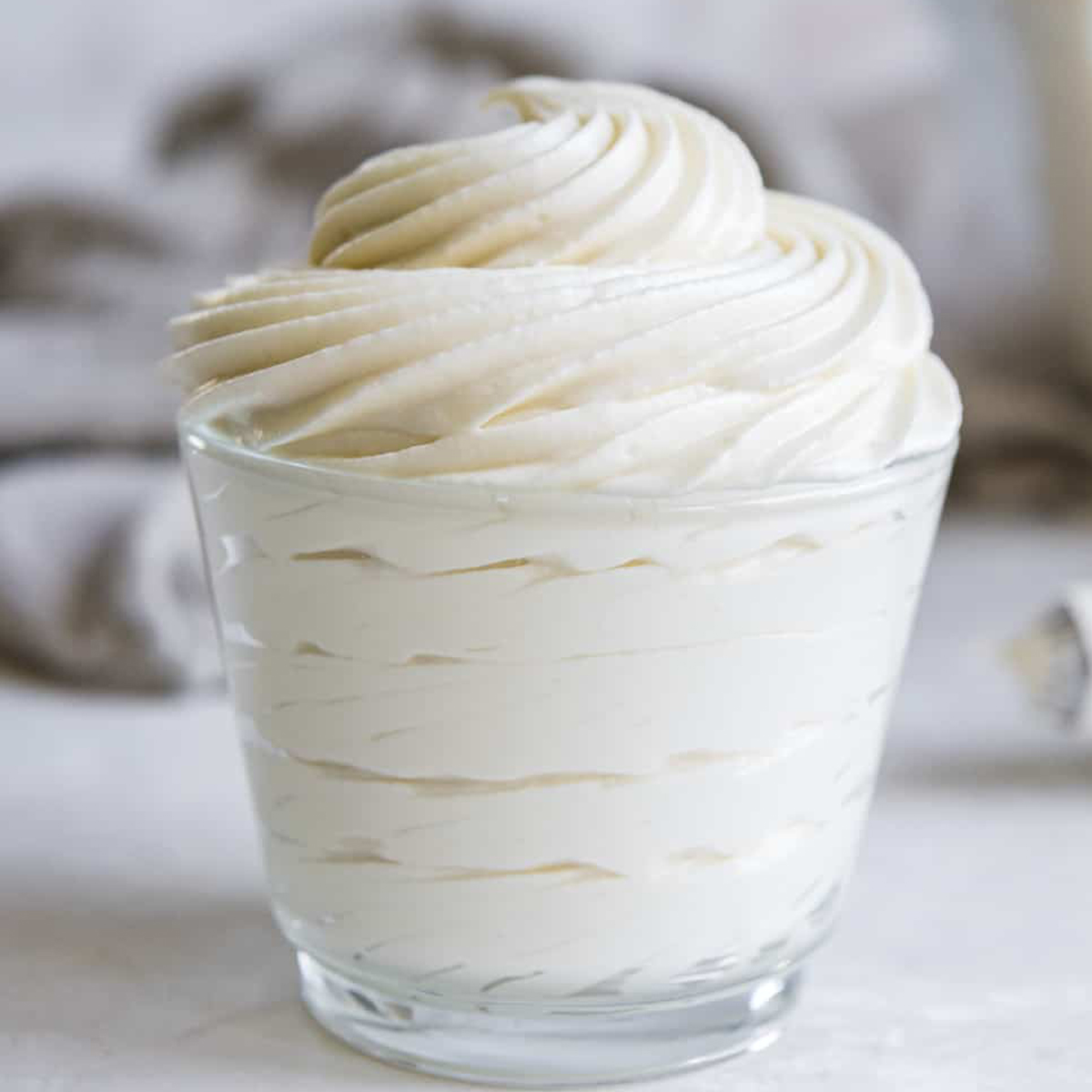 Whipped-Cream-Cheese-Frosting