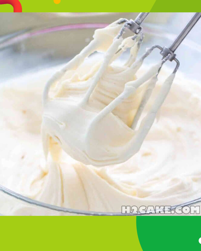 Whipped-Cream-Cheese-Frosting-6