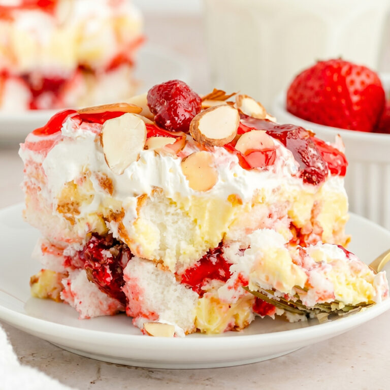 strawberry heaven cake ingredients layers